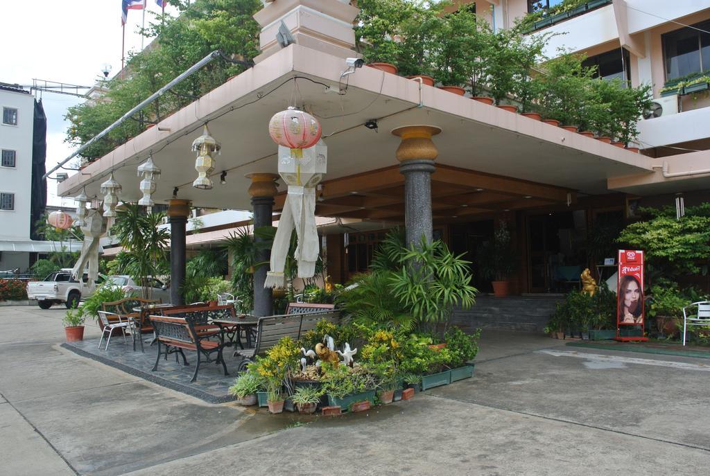 Anodard Hotel Chiang Mai Exterior photo